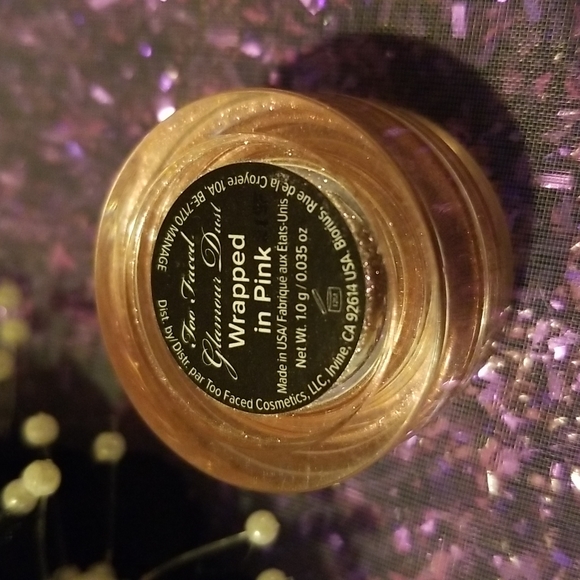 🌟WRAPPED IN PINK Too Faced DISCONTINUED Glamour Dust Glitter Single NWOBOX - Picture 3 of 4